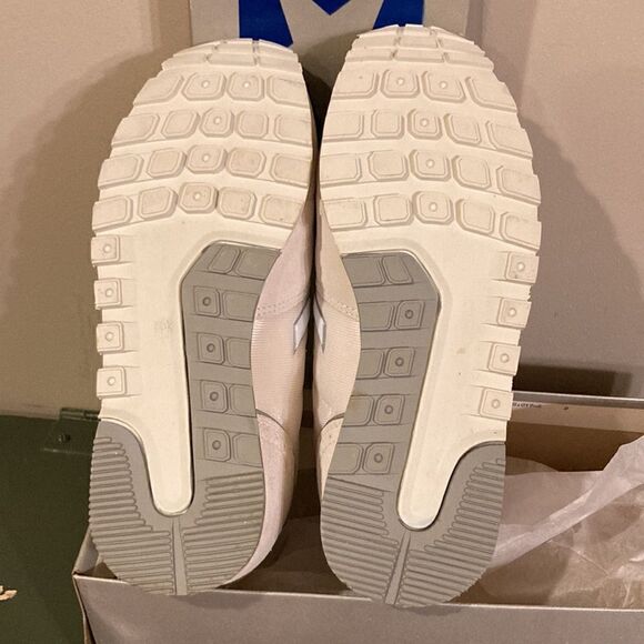 Vintage Converse NEVER WORN - Picture 9 of 13